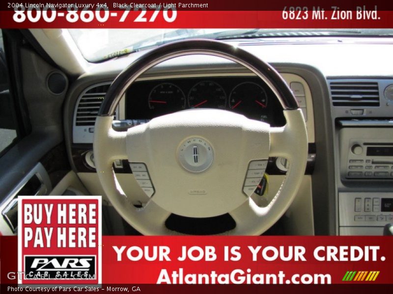 Black Clearcoat / Light Parchment 2004 Lincoln Navigator Luxury 4x4