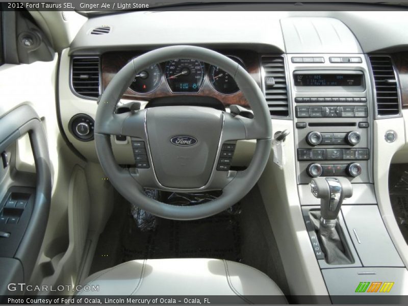 Dashboard of 2012 Taurus SEL
