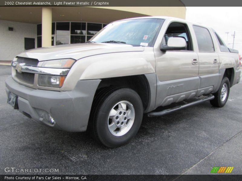 Light Pewter Metallic / Graphite 2002 Chevrolet Avalanche