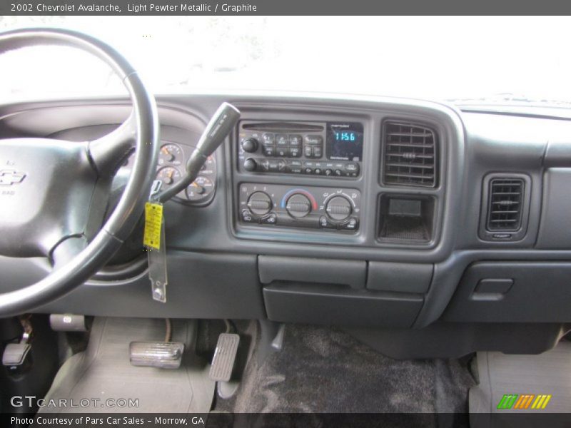 Light Pewter Metallic / Graphite 2002 Chevrolet Avalanche