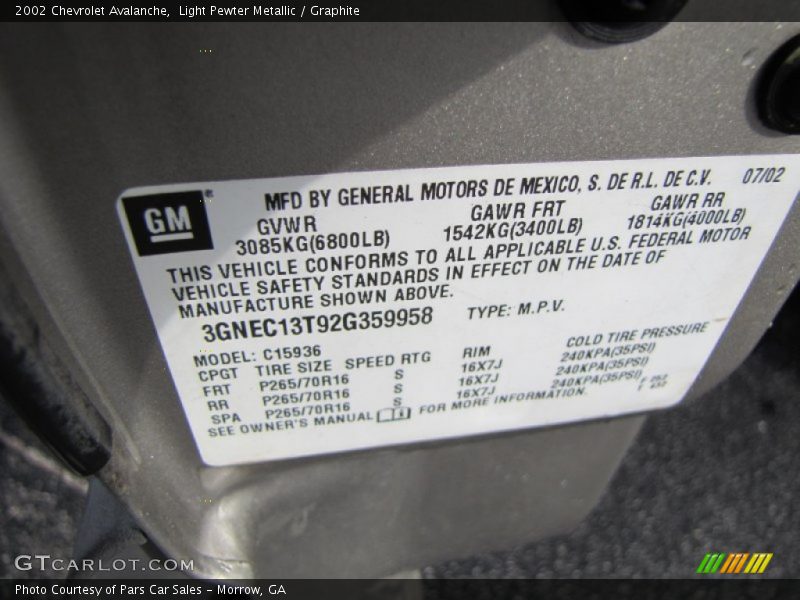 Light Pewter Metallic / Graphite 2002 Chevrolet Avalanche