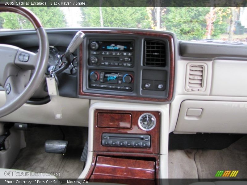 Black Raven / Shale 2005 Cadillac Escalade