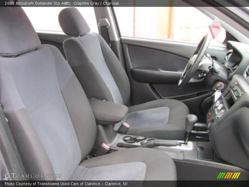 Graphite Gray / Charcoal 2005 Mitsubishi Outlander XLS AWD