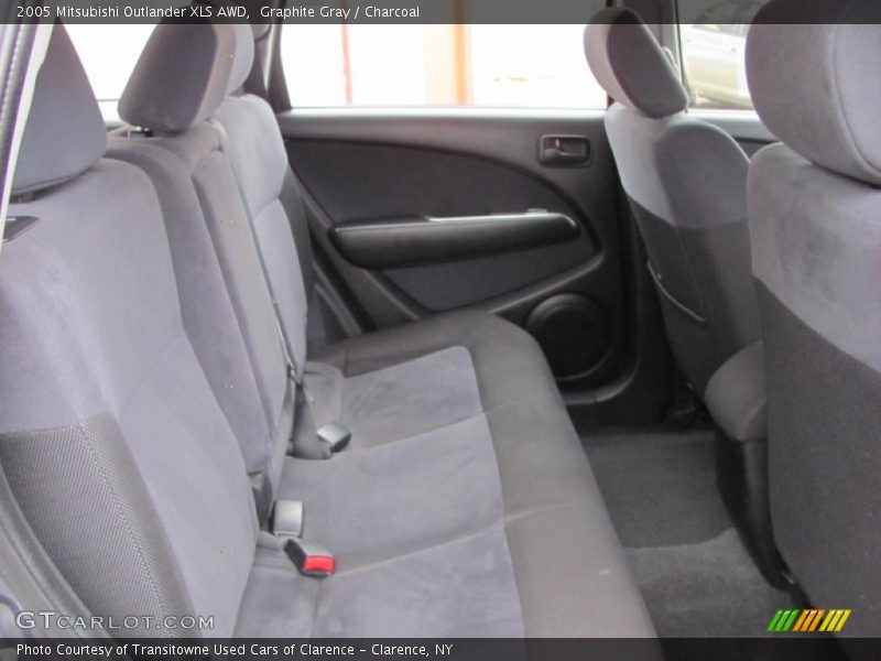 Graphite Gray / Charcoal 2005 Mitsubishi Outlander XLS AWD