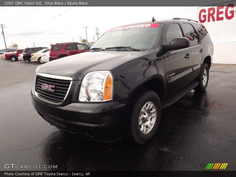 Onyx Black / Ebony Black 2007 GMC Yukon SLE