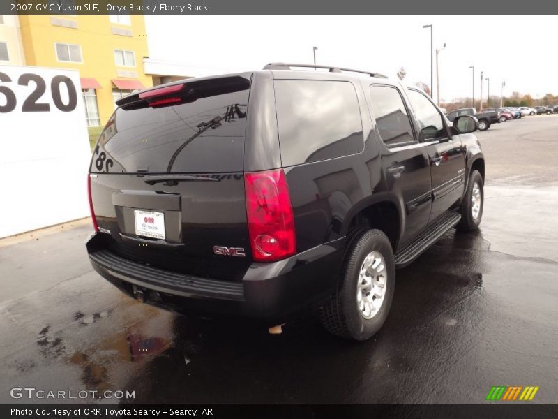 Onyx Black / Ebony Black 2007 GMC Yukon SLE