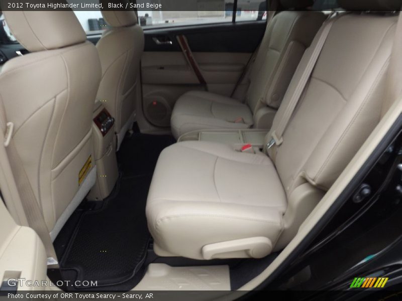 2nd row seats in sand beige - 2012 Toyota Highlander Limited