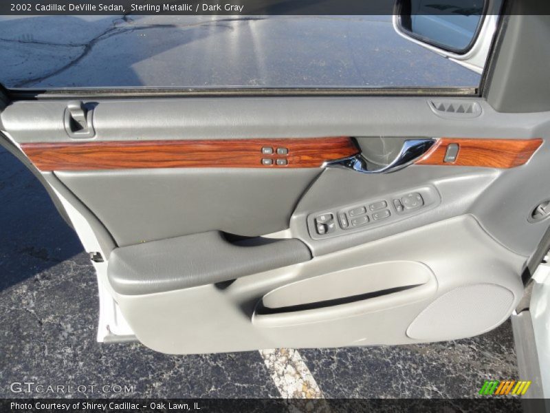 Sterling Metallic / Dark Gray 2002 Cadillac DeVille Sedan