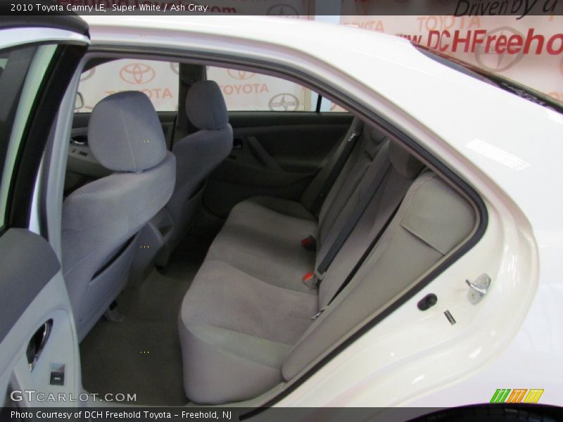 Super White / Ash Gray 2010 Toyota Camry LE