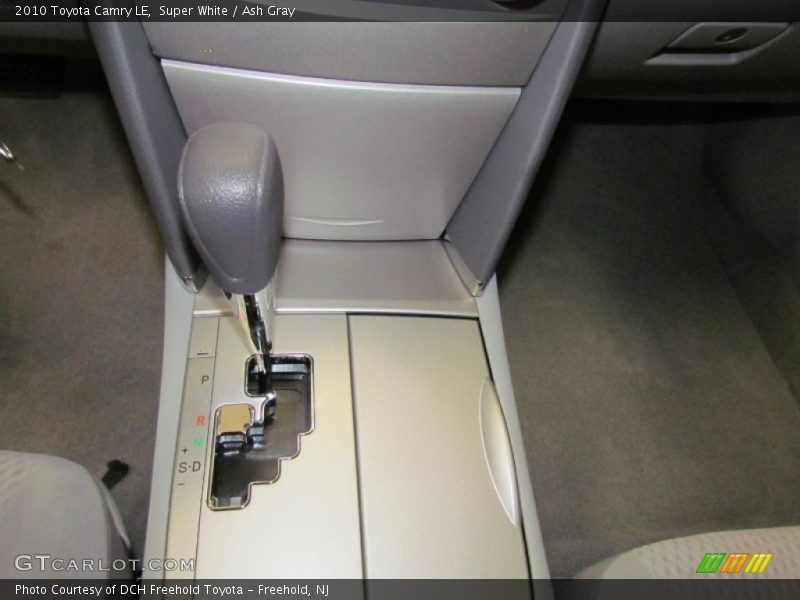 Super White / Ash Gray 2010 Toyota Camry LE
