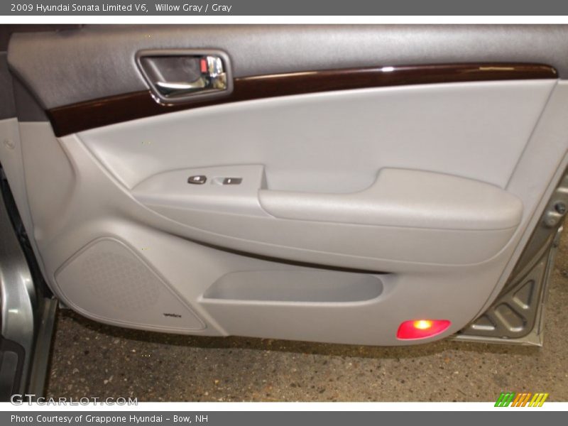 Willow Gray / Gray 2009 Hyundai Sonata Limited V6