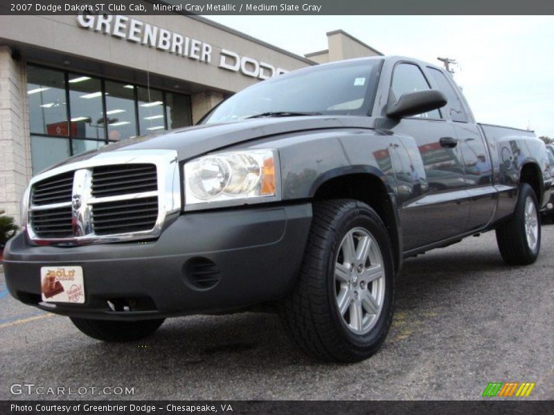 Mineral Gray Metallic / Medium Slate Gray 2007 Dodge Dakota ST Club Cab