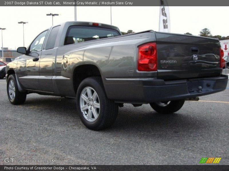 Mineral Gray Metallic / Medium Slate Gray 2007 Dodge Dakota ST Club Cab