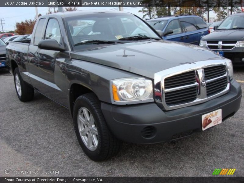 Mineral Gray Metallic / Medium Slate Gray 2007 Dodge Dakota ST Club Cab