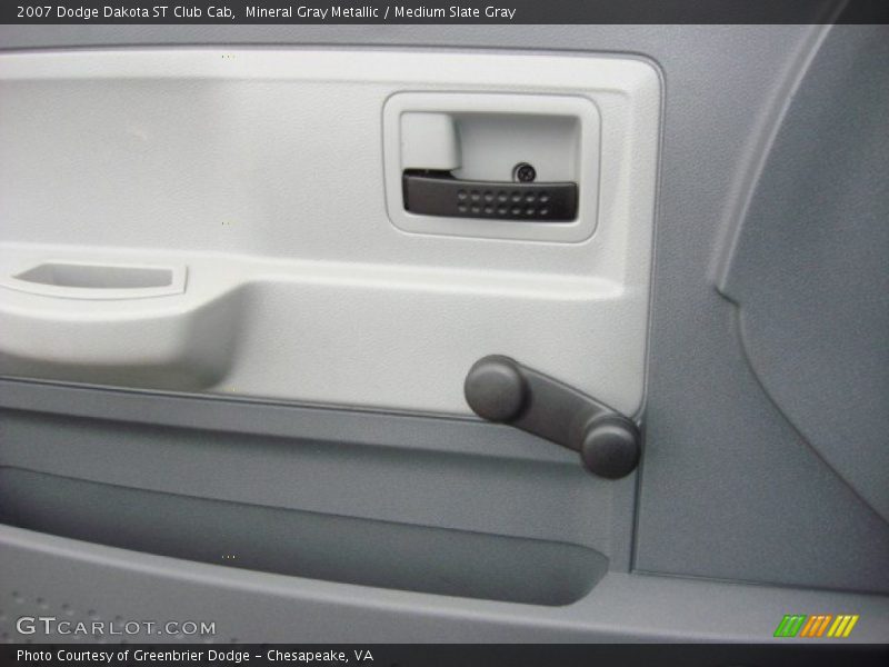 Mineral Gray Metallic / Medium Slate Gray 2007 Dodge Dakota ST Club Cab