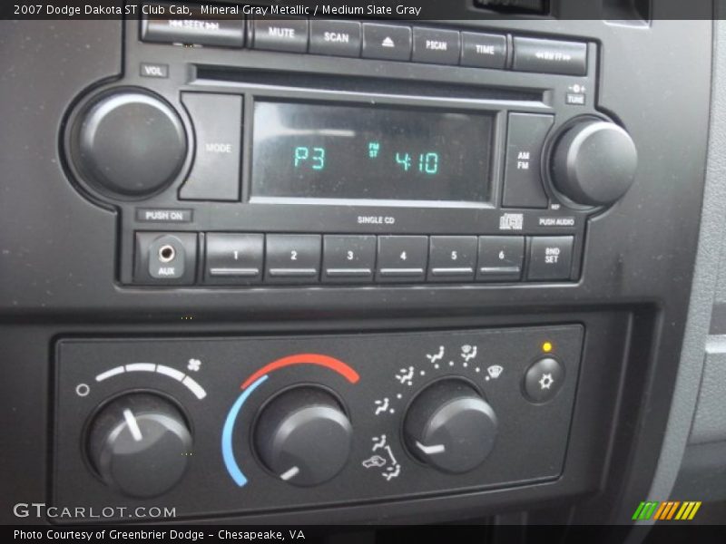Audio System of 2007 Dakota ST Club Cab
