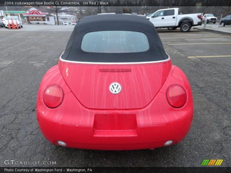Uni Red / Black 2004 Volkswagen New Beetle GL Convertible