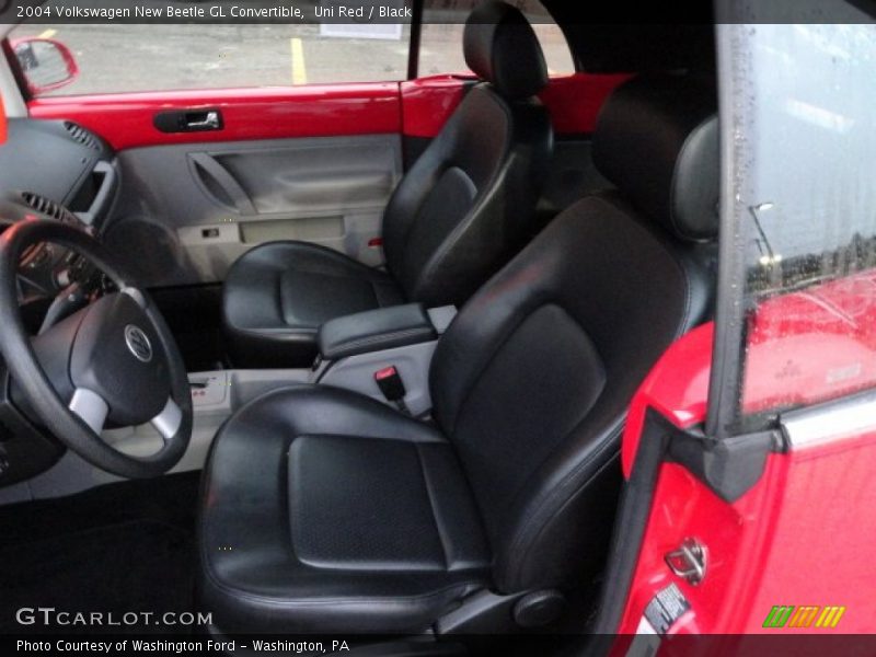 Uni Red / Black 2004 Volkswagen New Beetle GL Convertible