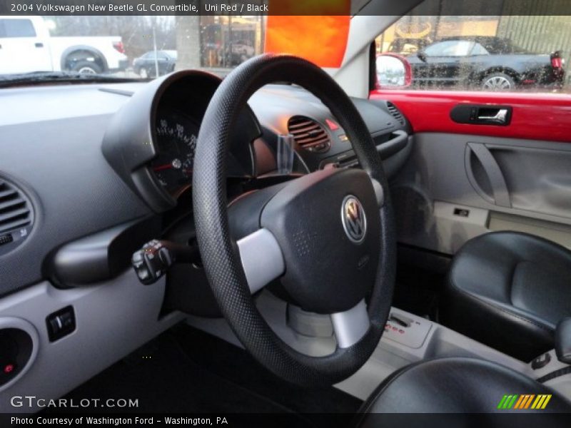 Uni Red / Black 2004 Volkswagen New Beetle GL Convertible