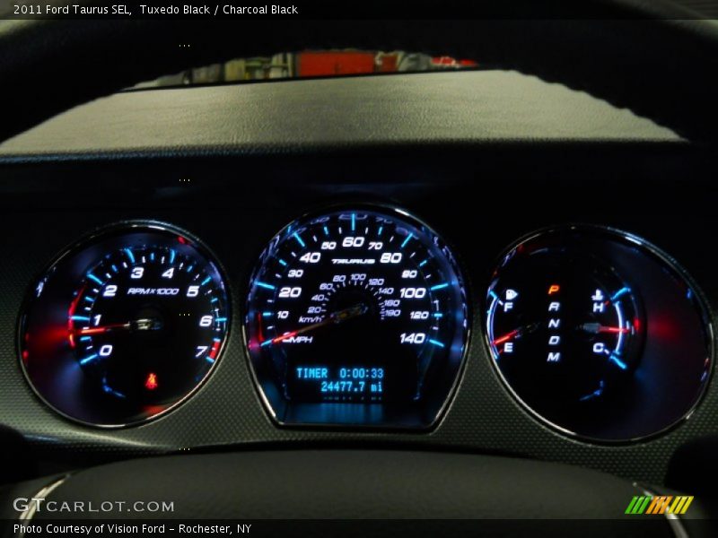 Controls of 2011 Taurus SEL