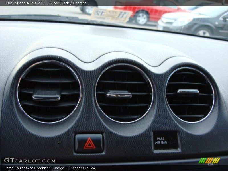 Super Black / Charcoal 2009 Nissan Altima 2.5 S
