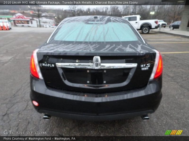 Tuxedo Black Metallic / Charcoal Black/Fine Line Ebony 2010 Lincoln MKS AWD Ultimate Package