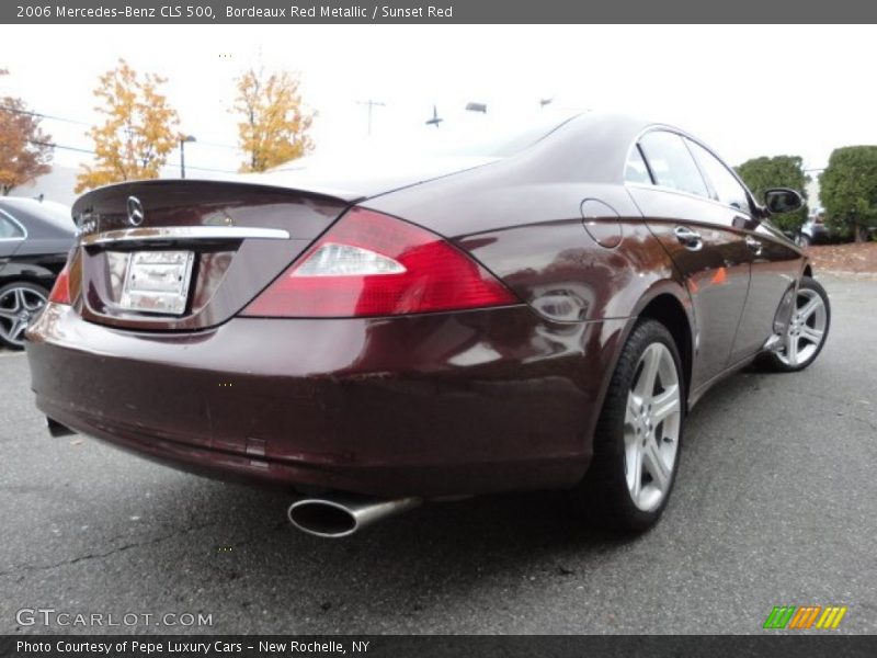 Bordeaux Red Metallic / Sunset Red 2006 Mercedes-Benz CLS 500