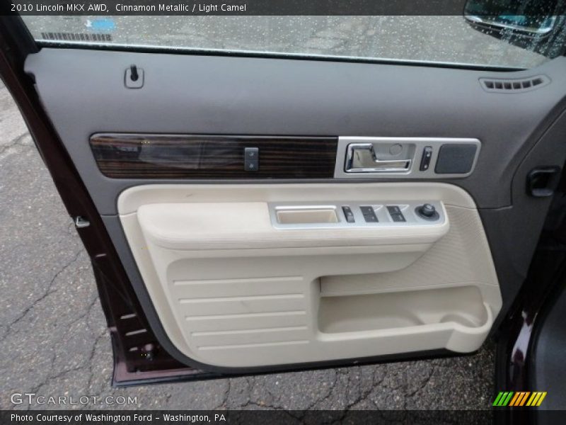 Door Panel of 2010 MKX AWD