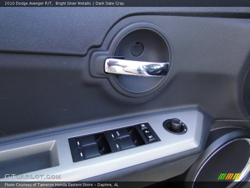 Bright Silver Metallic / Dark Slate Gray 2010 Dodge Avenger R/T