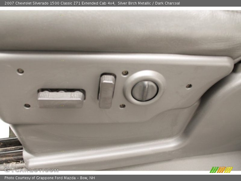 Silver Birch Metallic / Dark Charcoal 2007 Chevrolet Silverado 1500 Classic Z71 Extended Cab 4x4