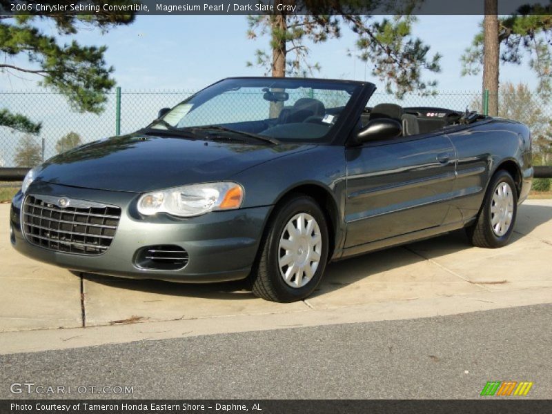 Front 3/4 View of 2006 Sebring Convertible