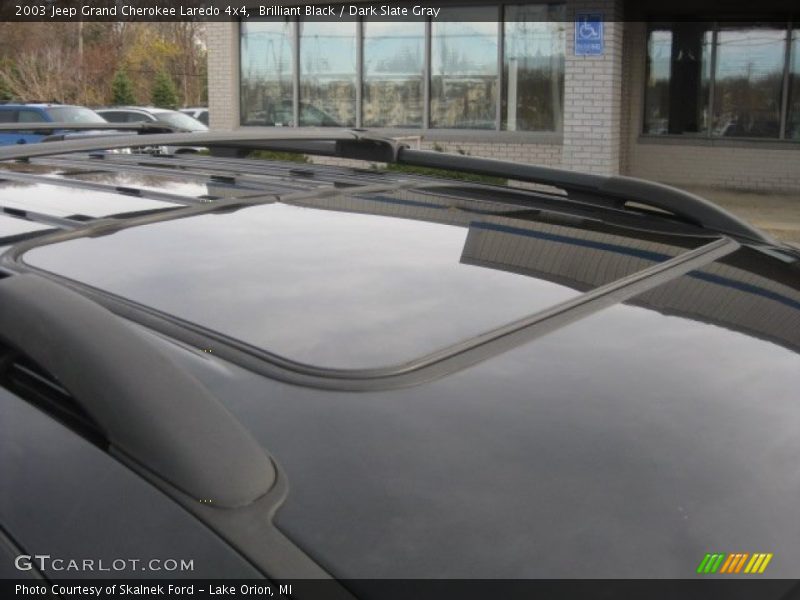 Brilliant Black / Dark Slate Gray 2003 Jeep Grand Cherokee Laredo 4x4