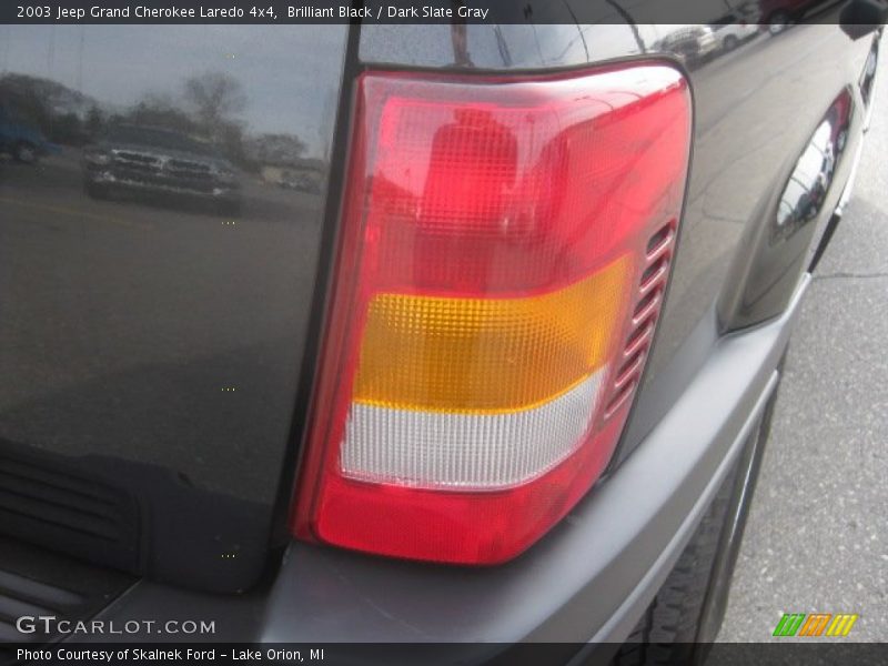 Brilliant Black / Dark Slate Gray 2003 Jeep Grand Cherokee Laredo 4x4