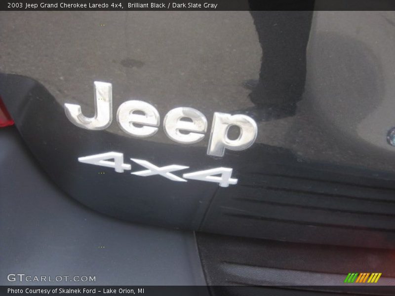 Brilliant Black / Dark Slate Gray 2003 Jeep Grand Cherokee Laredo 4x4