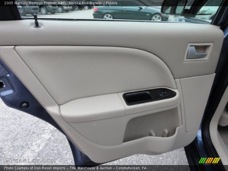 Door Panel of 2005 Montego Premier AWD