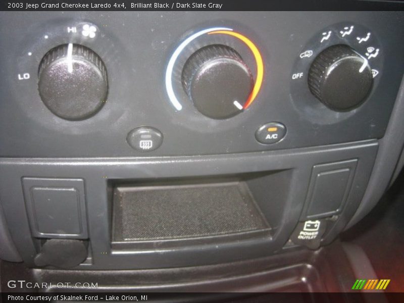 Brilliant Black / Dark Slate Gray 2003 Jeep Grand Cherokee Laredo 4x4