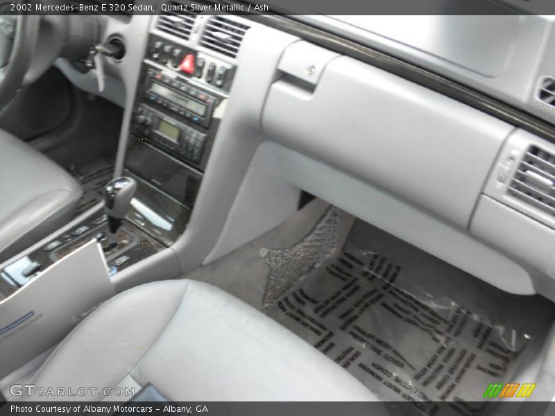 Quartz Silver Metallic / Ash 2002 Mercedes-Benz E 320 Sedan