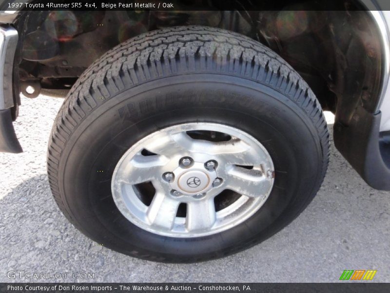 Beige Pearl Metallic / Oak 1997 Toyota 4Runner SR5 4x4