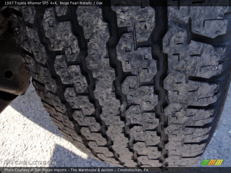 Beige Pearl Metallic / Oak 1997 Toyota 4Runner SR5 4x4