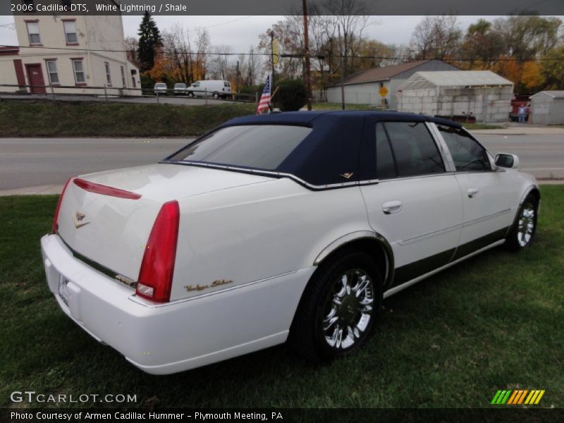 White Lightning / Shale 2006 Cadillac DTS