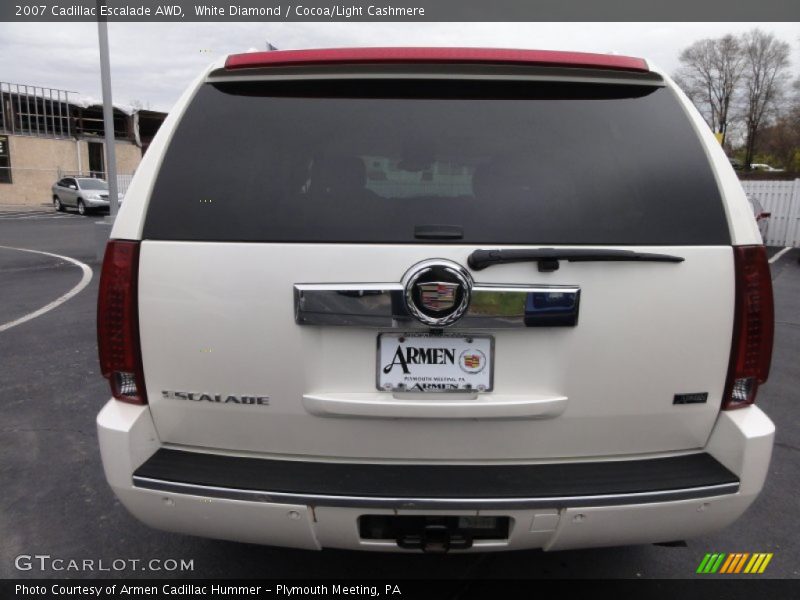 White Diamond / Cocoa/Light Cashmere 2007 Cadillac Escalade AWD
