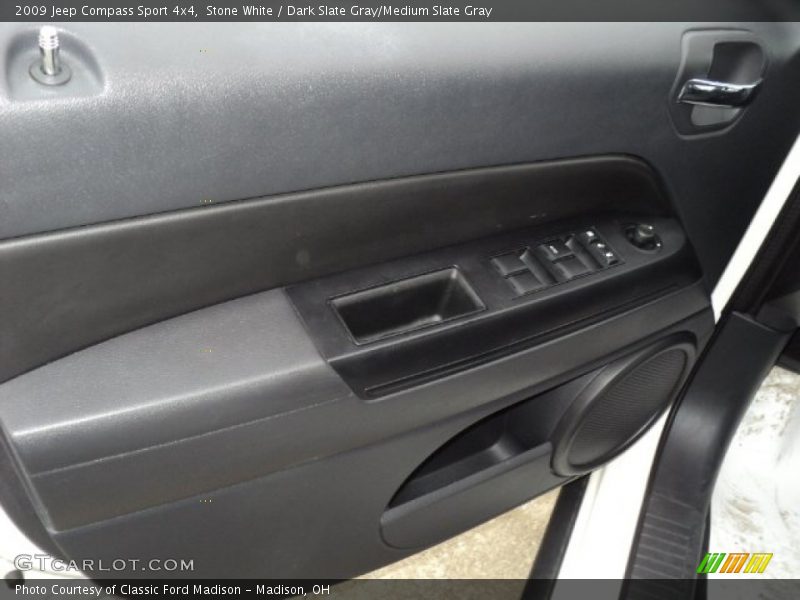 Stone White / Dark Slate Gray/Medium Slate Gray 2009 Jeep Compass Sport 4x4