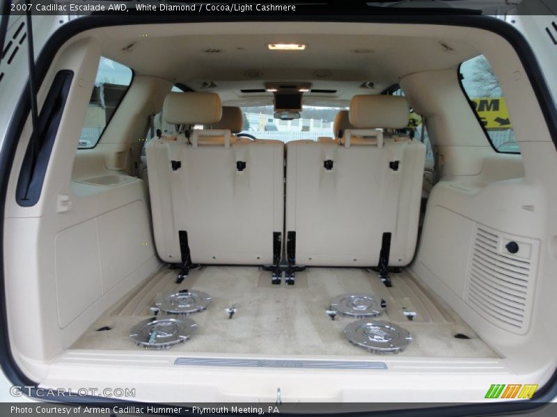 White Diamond / Cocoa/Light Cashmere 2007 Cadillac Escalade AWD