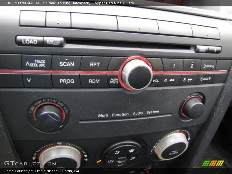 Controls of 2006 MAZDA3 s Grand Touring Hatchback