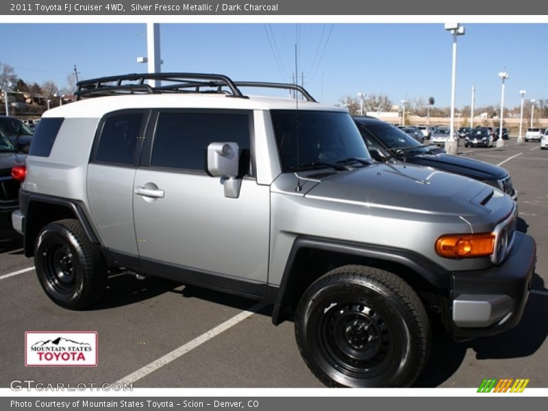 Silver Fresco Metallic / Dark Charcoal 2011 Toyota FJ Cruiser 4WD