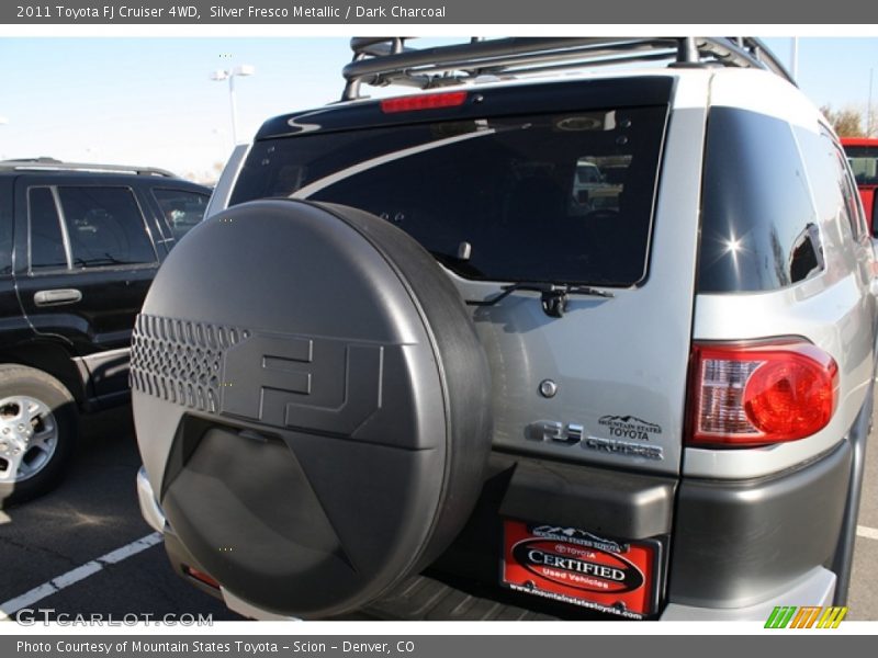 Silver Fresco Metallic / Dark Charcoal 2011 Toyota FJ Cruiser 4WD