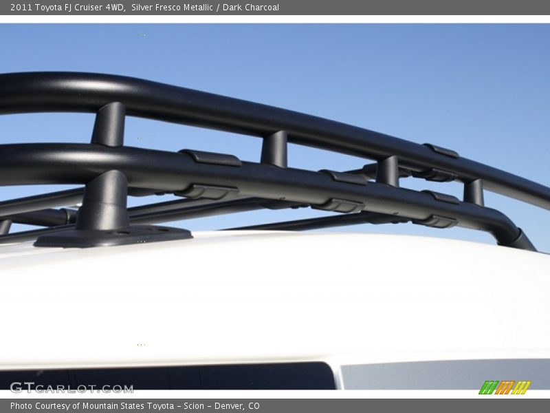 Silver Fresco Metallic / Dark Charcoal 2011 Toyota FJ Cruiser 4WD