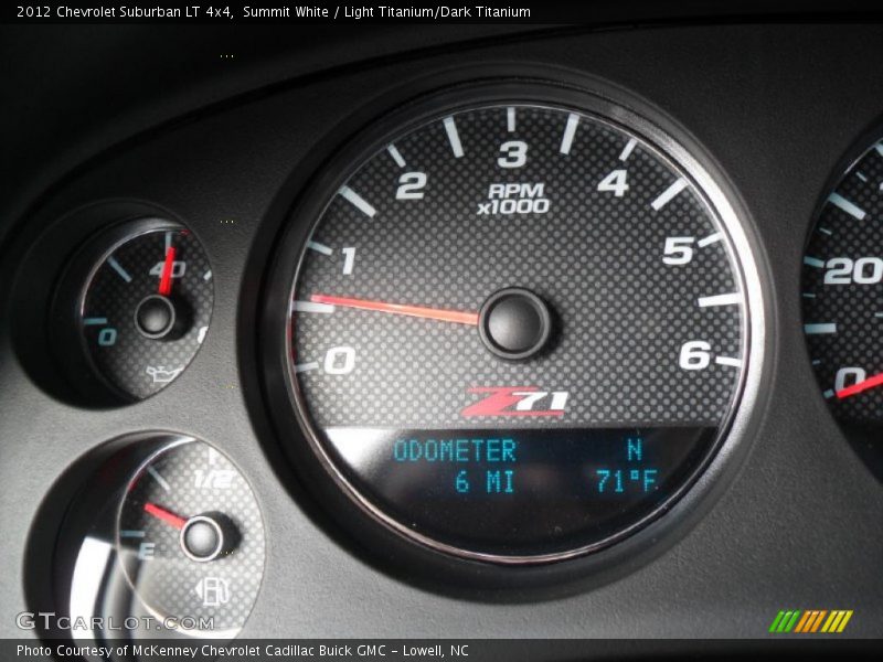 Summit White / Light Titanium/Dark Titanium 2012 Chevrolet Suburban LT 4x4