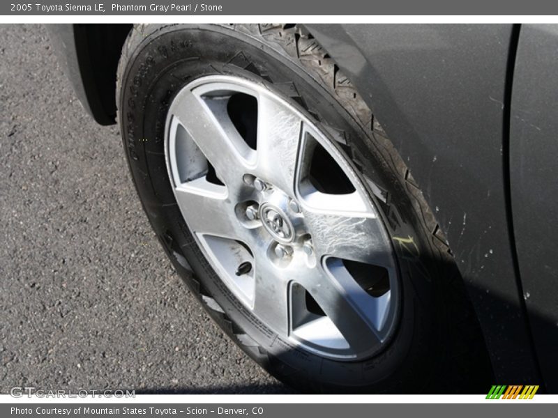 Phantom Gray Pearl / Stone 2005 Toyota Sienna LE