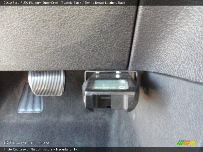 Tuxedo Black / Sienna Brown Leather/Black 2010 Ford F150 Platinum SuperCrew